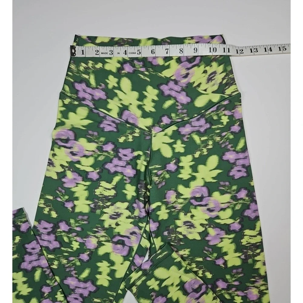 OFFLINE by Aerie Real Me High Rise 7/8 Leggings Green‎ Floral Size Large NWOT